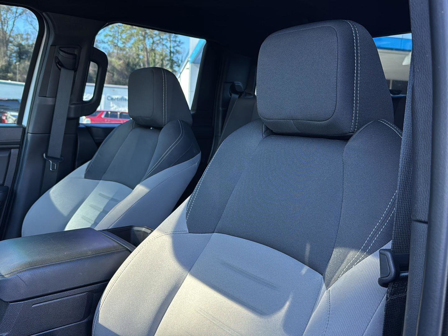 Used 2025 Toyota Tacoma TRD Off-Road image 23