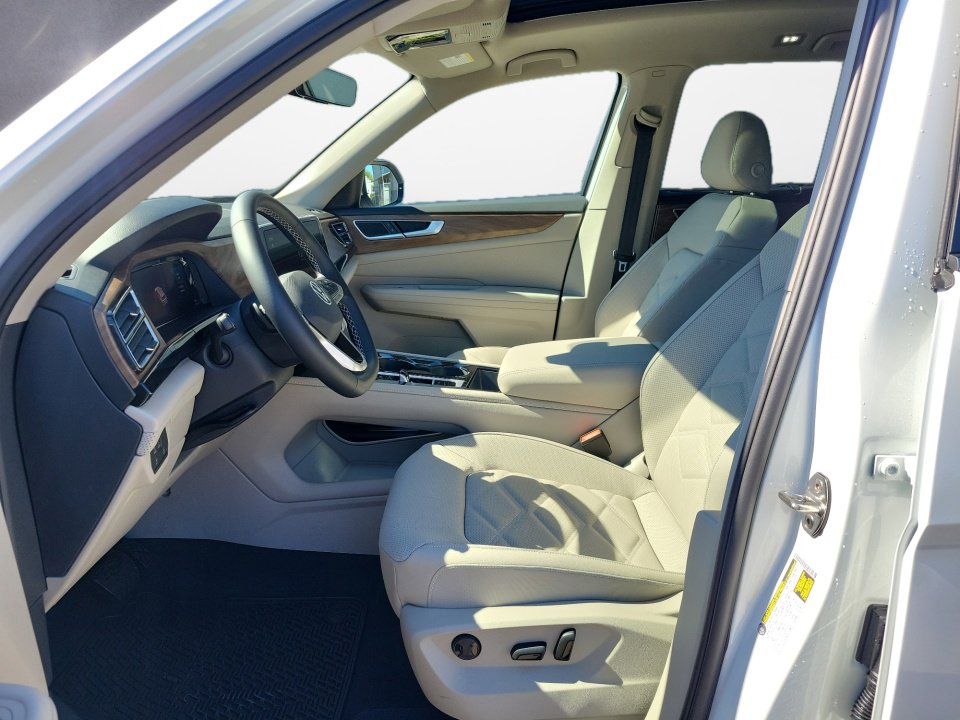 New 2026 Volkswagen Atlas SE image 9