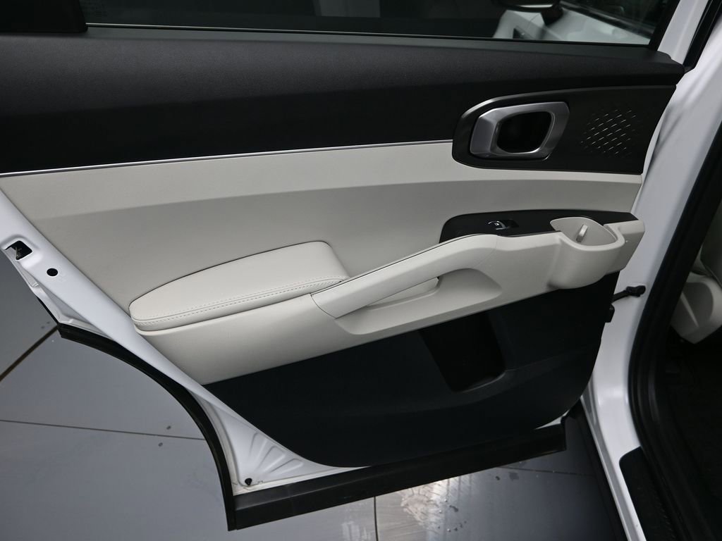 Certified 2026 Kia Sorento S AWD/4WD image 29