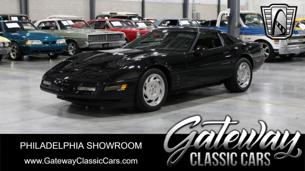 Used 1994 Chevrolet Corvette Coupe image 1
