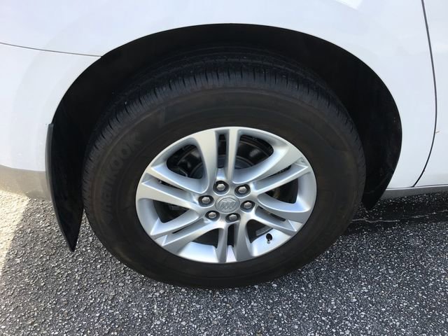 Used 2020 Buick Enclave Essence image 12