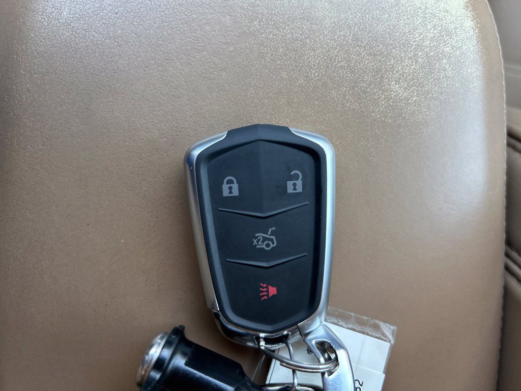 Used 2019 Cadillac XT5 Platinum AWD/4WD image 39