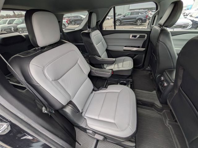 Certified 2021 Ford Explorer XLT w/ Equipment Group 202A image 20