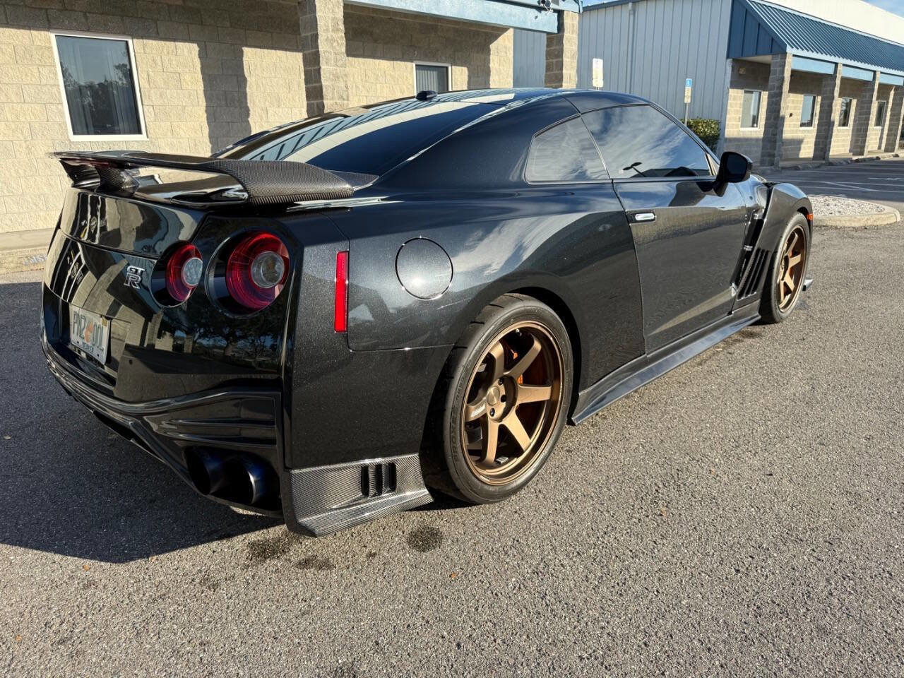 Used 2018 Nissan GT-R Premium image 6