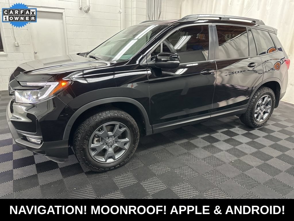 Used 2025 Honda Passport TrailSport image 1