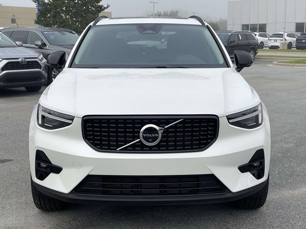 New 2026 Volvo XC40 B5 Plus w/ Climate Package AWD/4WD image 23
