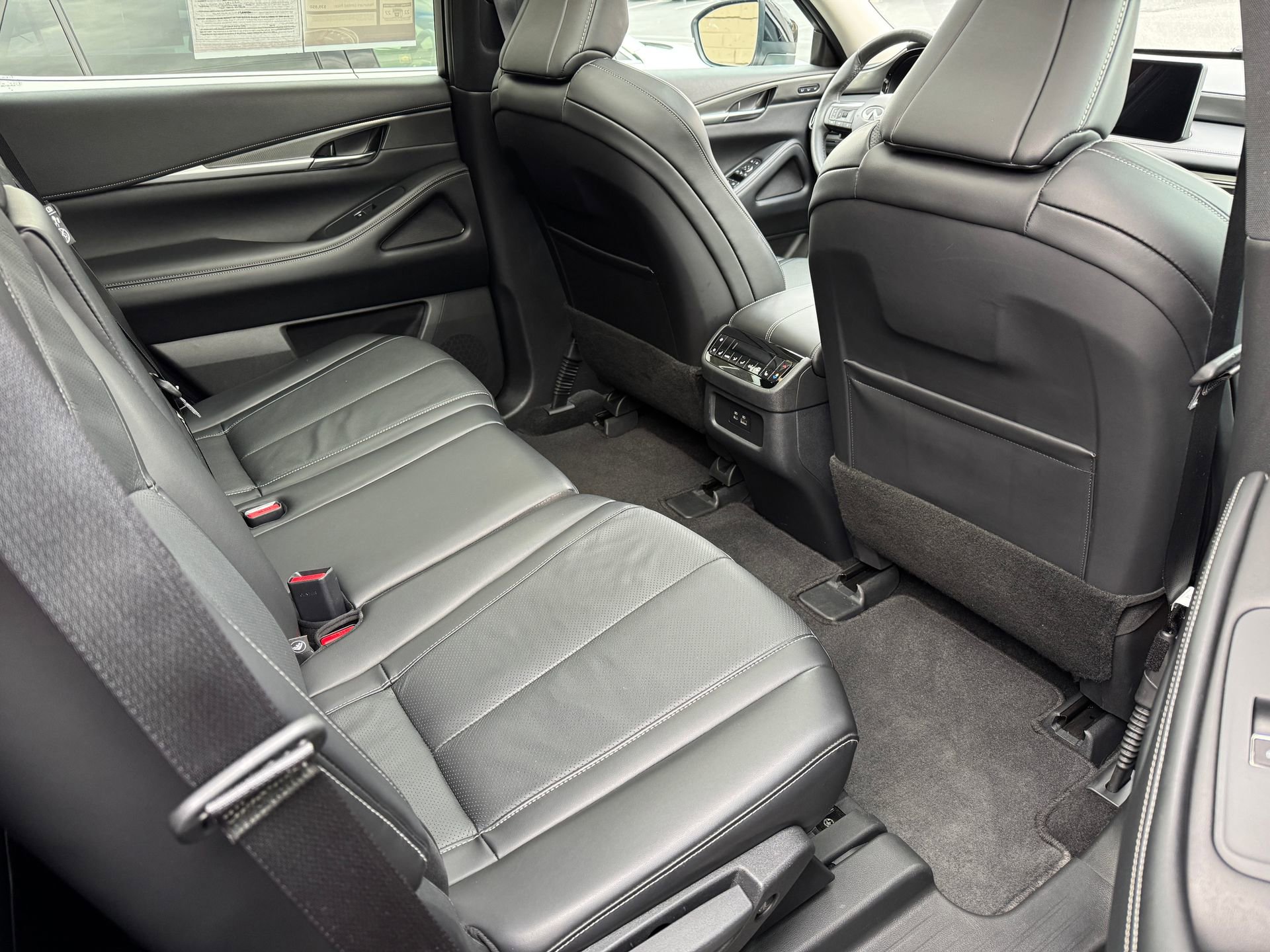 Used 2025 INFINITI QX60 Luxe image 20