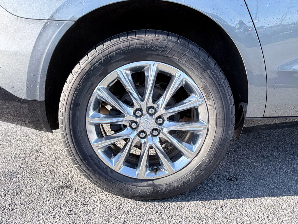 Used 2018 Buick Enclave Premium image 38