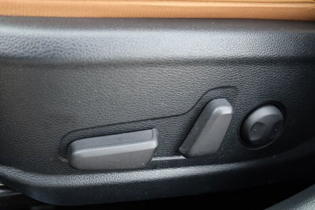 Certified 2024 Kia Seltos SX w/ SX Sunroof Package image 18