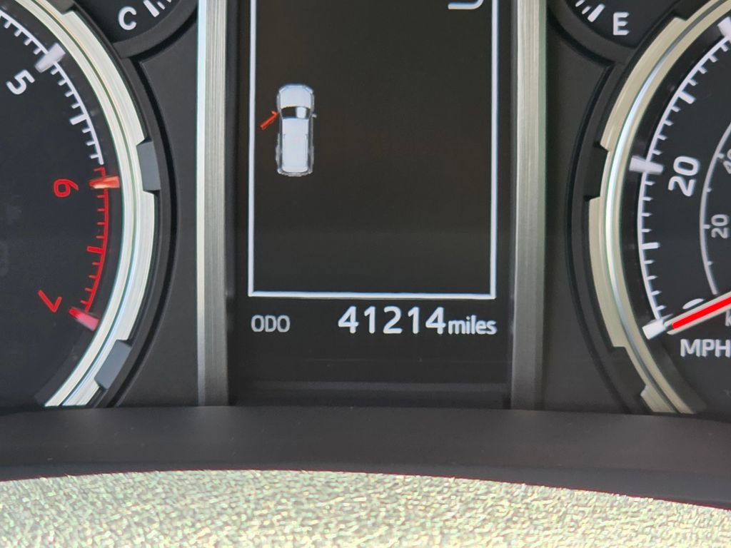 Used 2023 Toyota 4Runner Limited image 22
