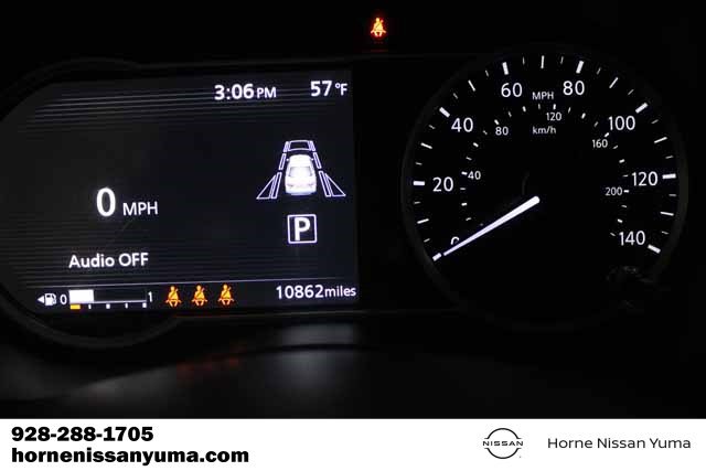 Used 2024 Nissan Versa SR w/ Trunk Package image 8