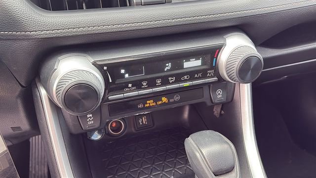 Used 2023 Toyota RAV4 LE image 14
