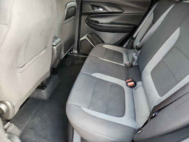 Used 2025 Chevrolet TrailBlazer LT FWD image 30