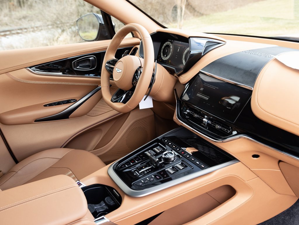 New 2025 Aston Martin DBX 707 image 47