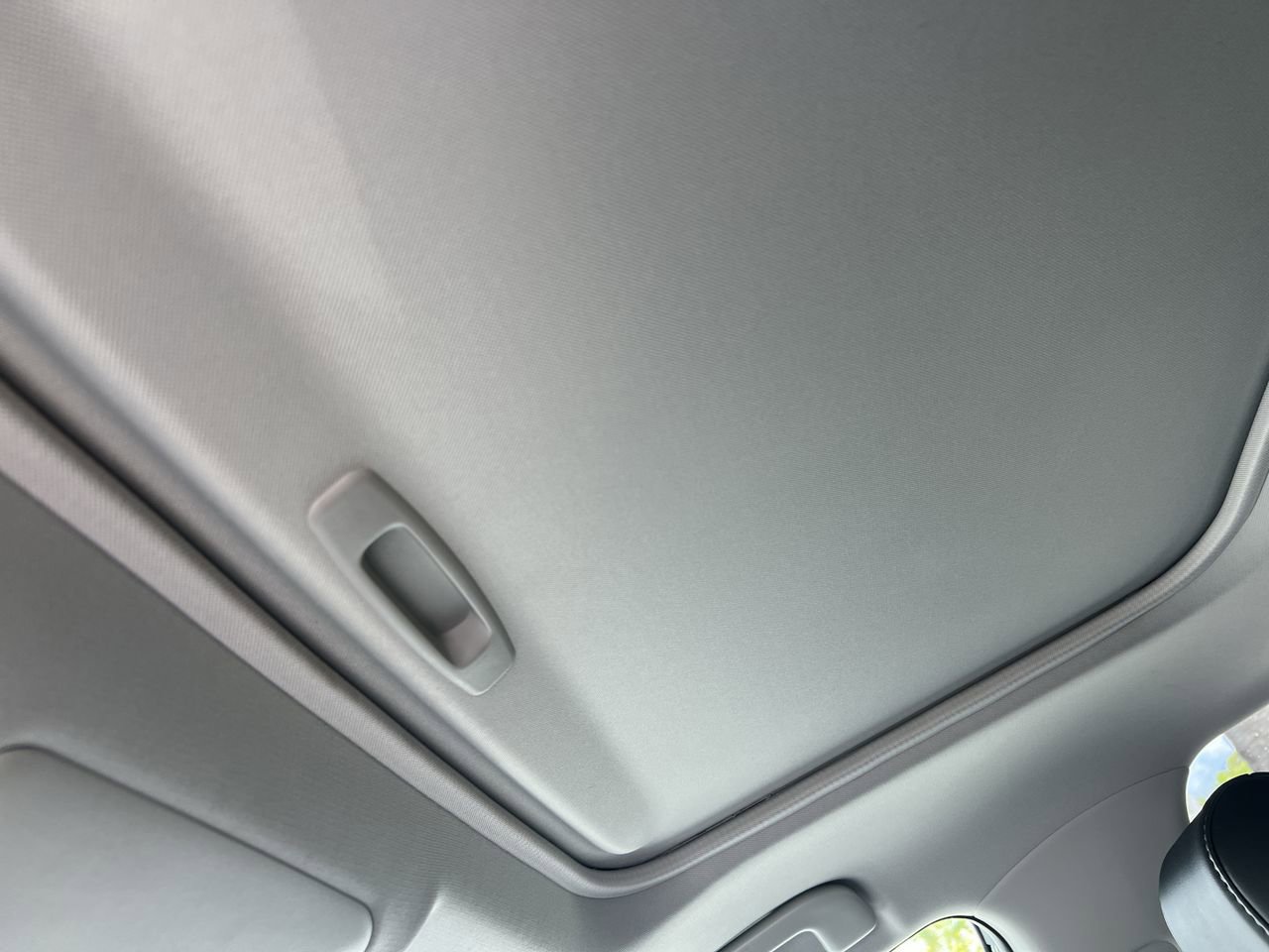 Used 2025 Toyota RAV4 XLE Premium FWD image 28