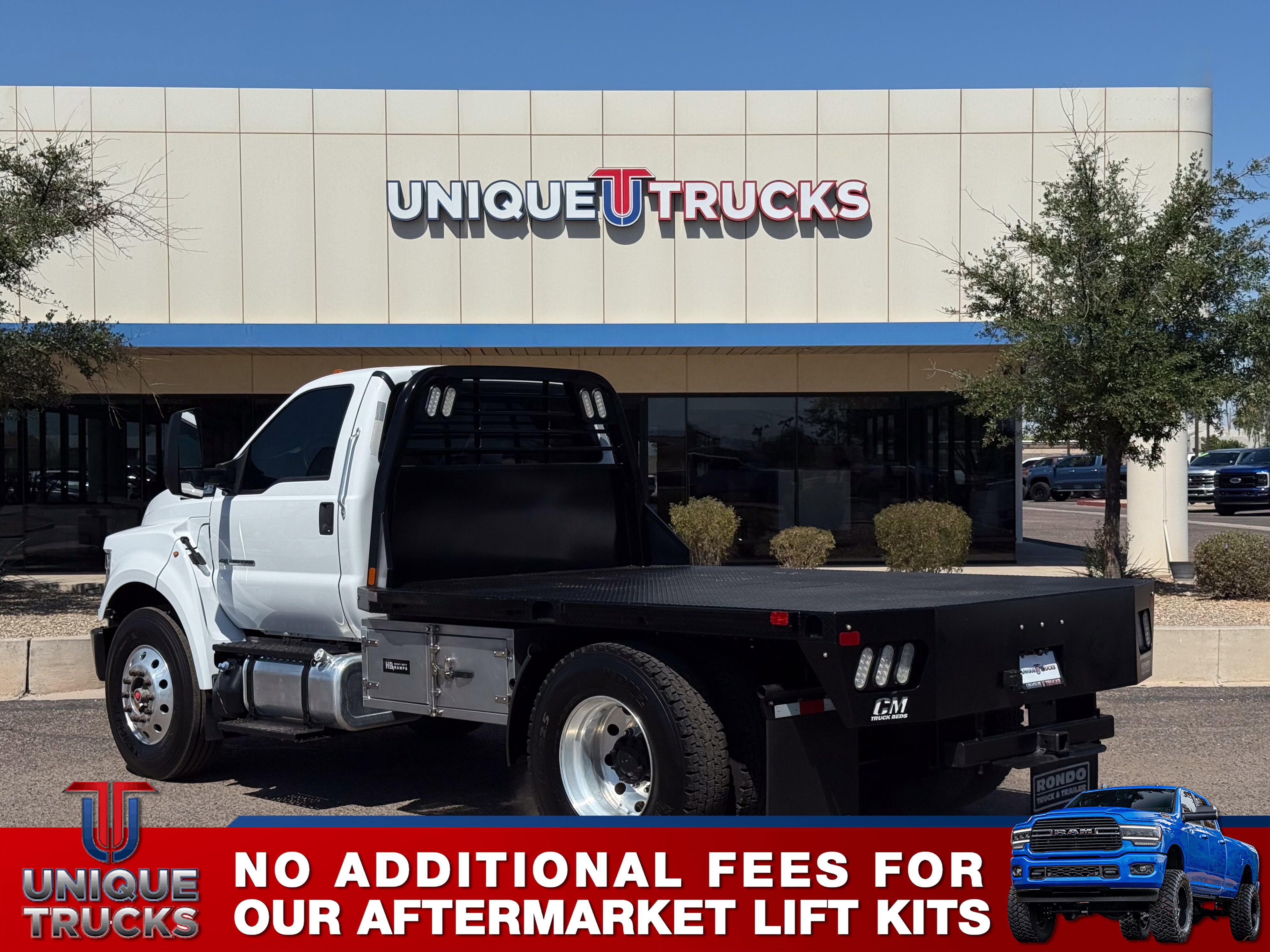 Used 2018 Ford F750 2WD Regular Cab Super Duty image 4