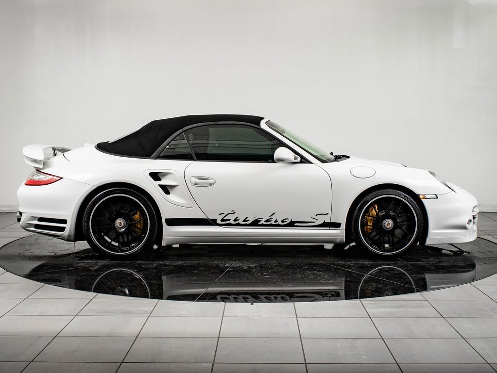 Used 2011 Porsche 911 Turbo S image 9