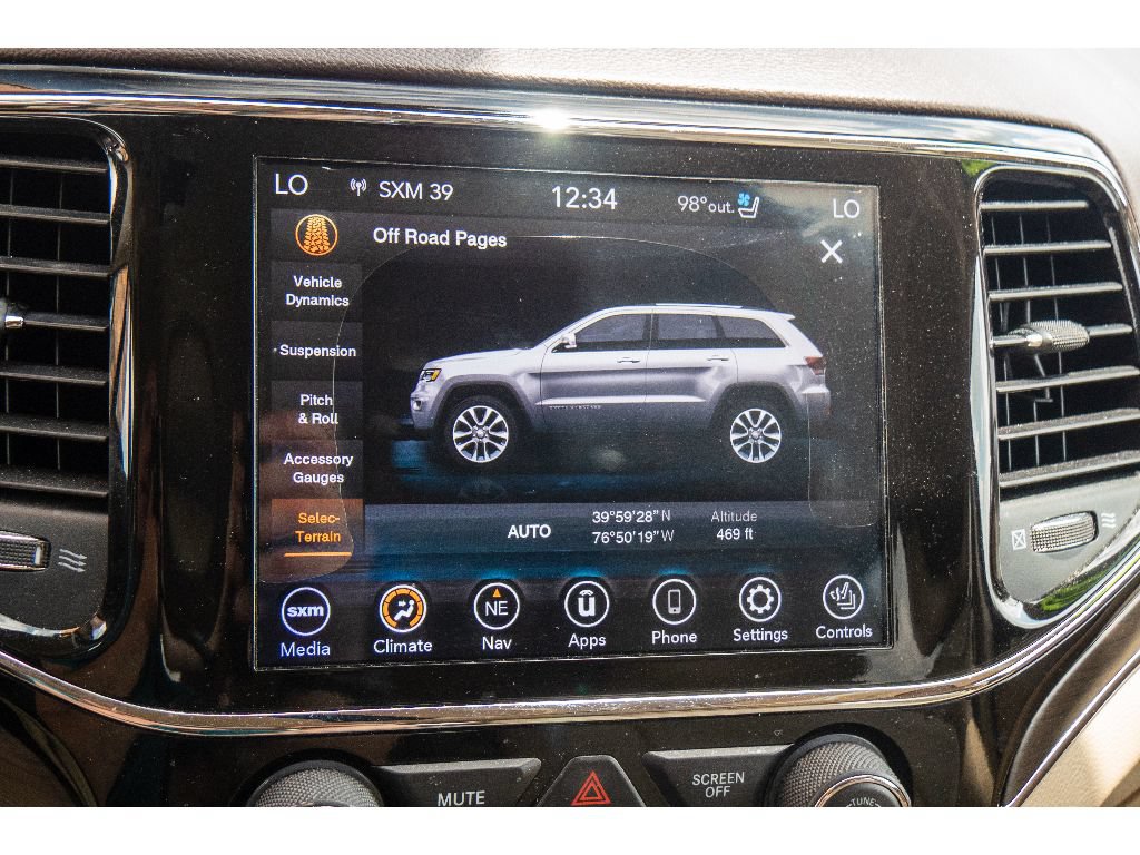 Used 2020 Jeep Grand Cherokee Overland AWD/4WD image 34