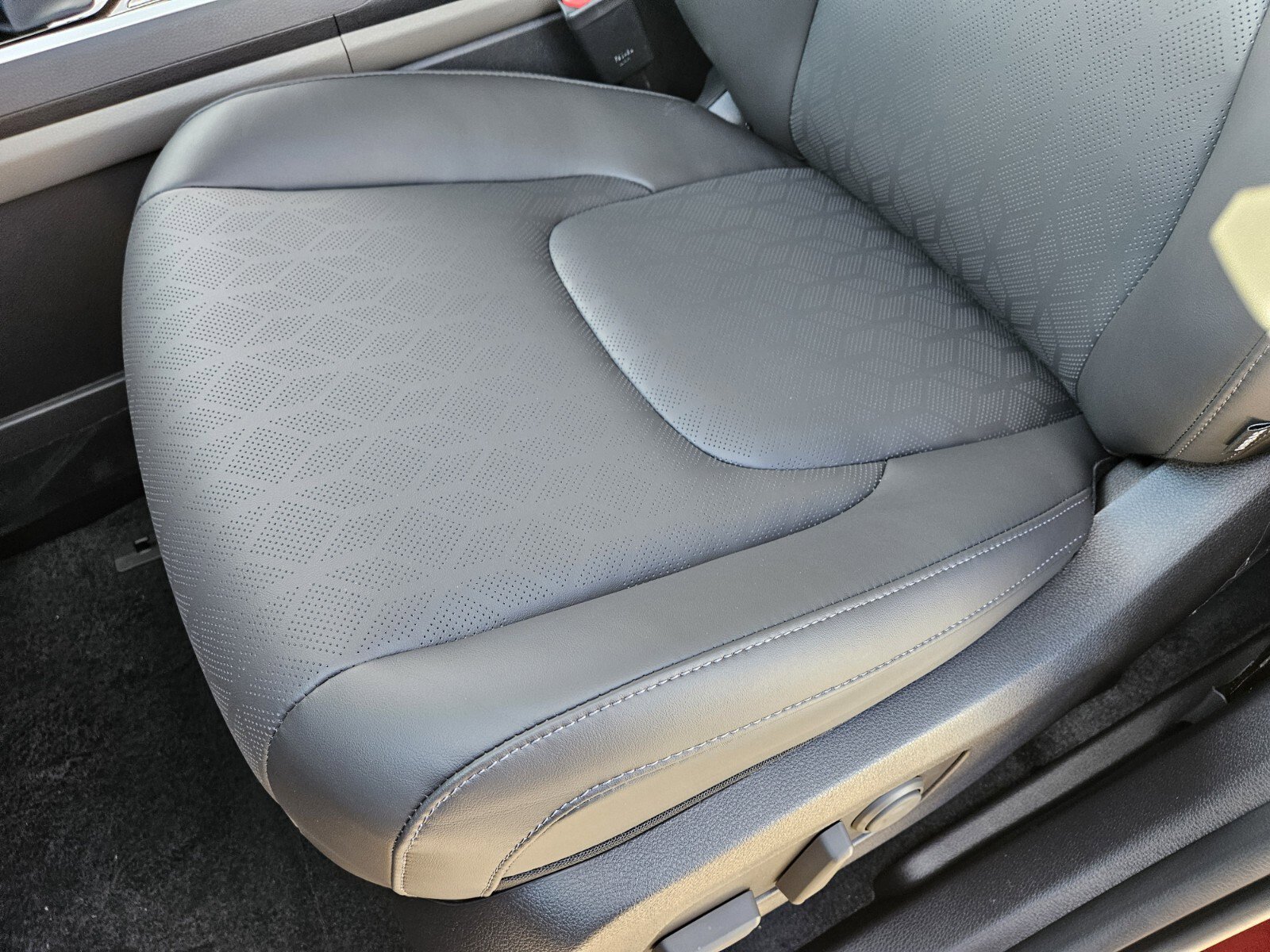 New 2026 Kia Carnival EX image 8