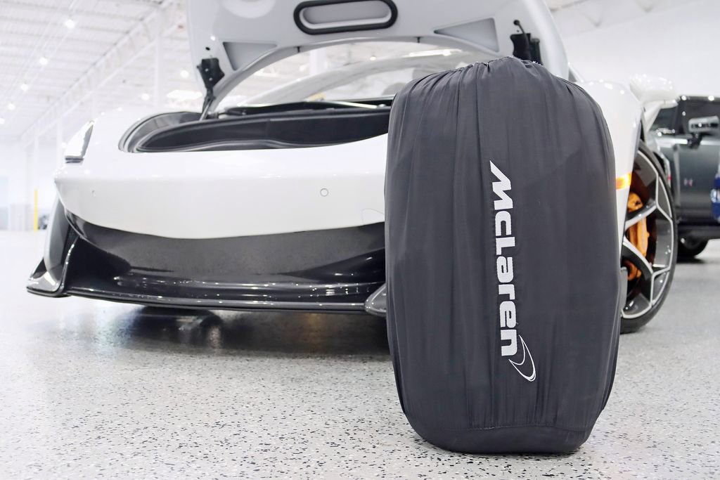 Used 2020 McLaren 600LT Spider RWD image 43