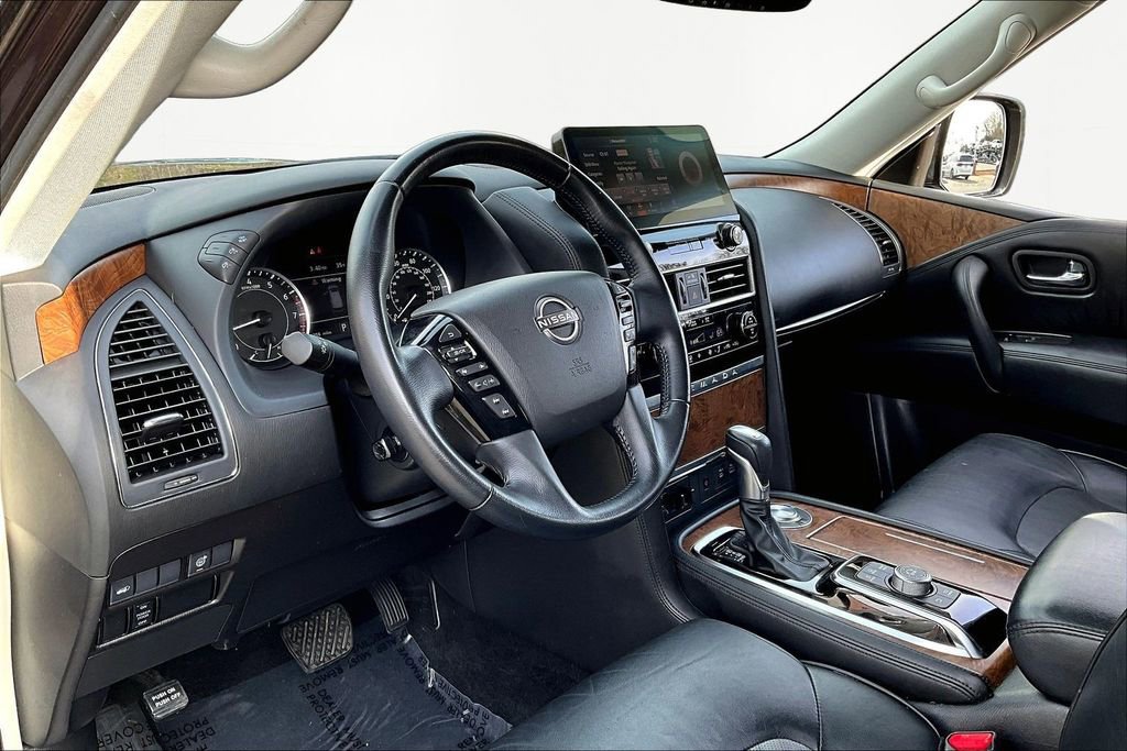 Used 2022 Nissan Armada SL w/ Captain's Chairs Package image 14