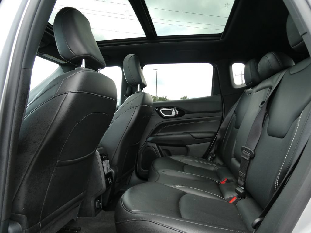 Used 2022 Jeep Compass High Altitude AWD/4WD image 18