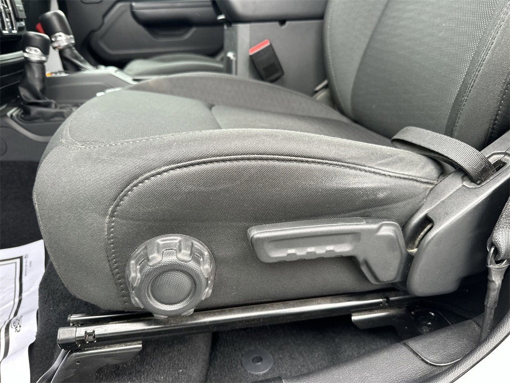 Used 2021 Jeep Gladiator Sport image 12