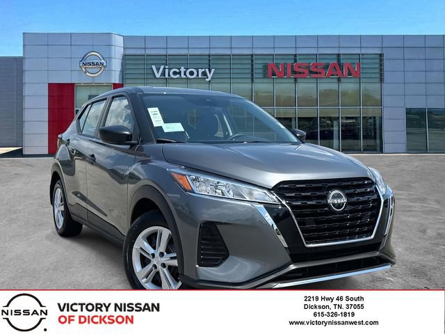 New 2025 Nissan Kicks Play S