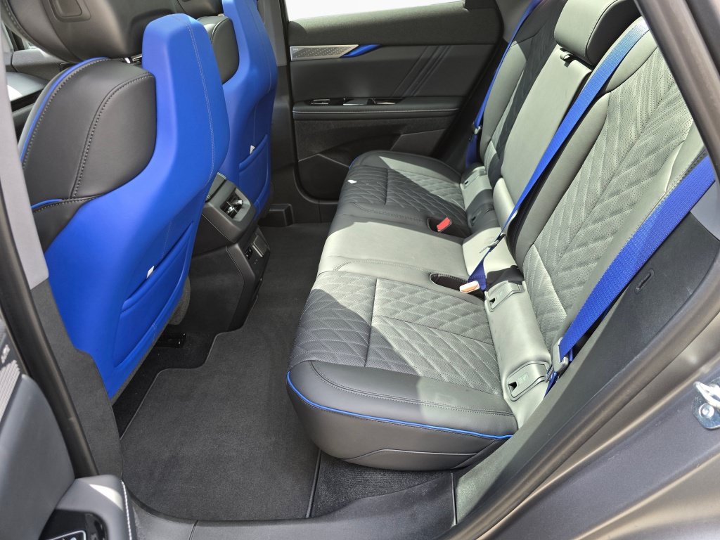 New 2026 Cadillac Optiq V w/ Magnus Launch Edition AWD/4WD image 25