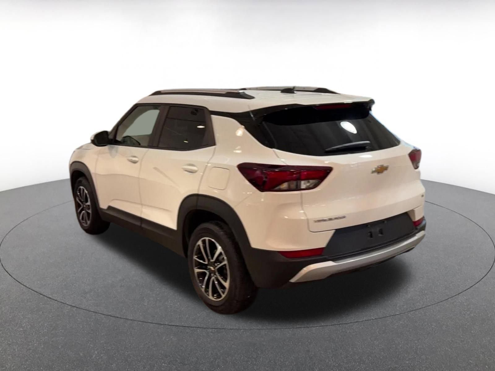 Used 2025 Chevrolet TrailBlazer LT image 12