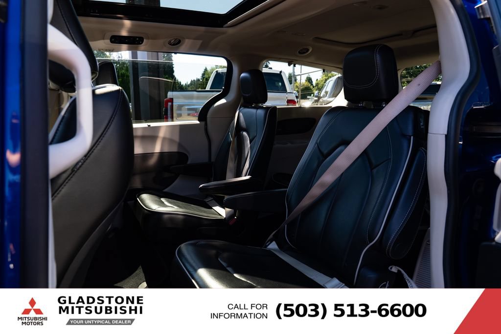 Used 2021 Chrysler Pacifica Limited AWD/4WD image 21