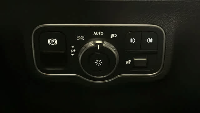 Certified 2026 Mercedes-Benz GLB 250 4MATIC image 16
