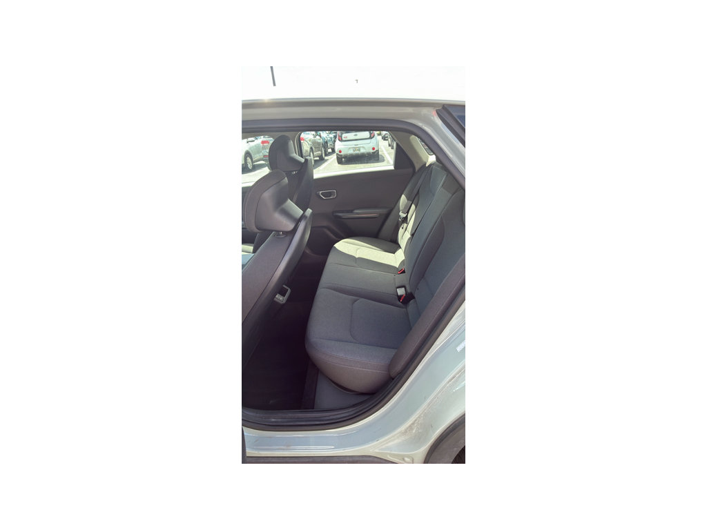 Used 2025 Kia K4 FWD image 8