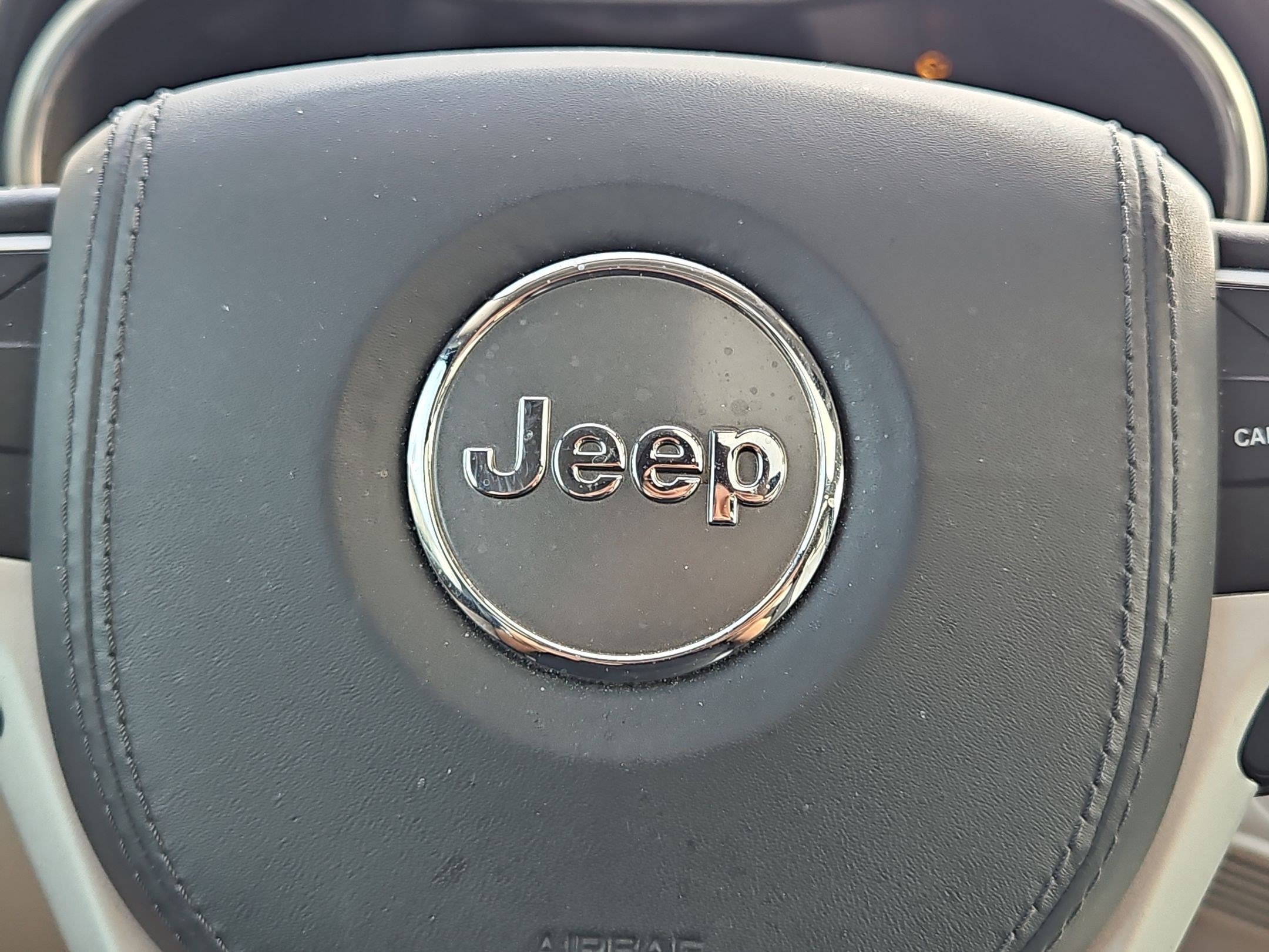 Used 2018 Jeep Grand Cherokee Summit AWD/4WD image 26