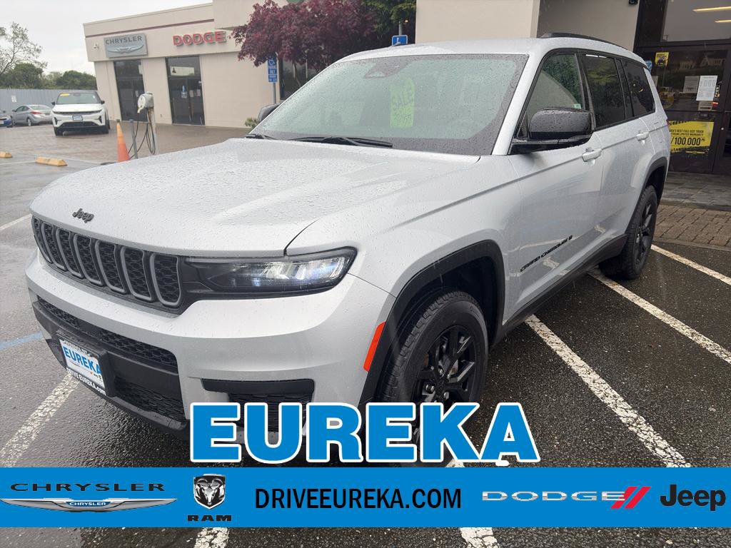 Used 2024 Jeep Grand Cherokee L Laredo