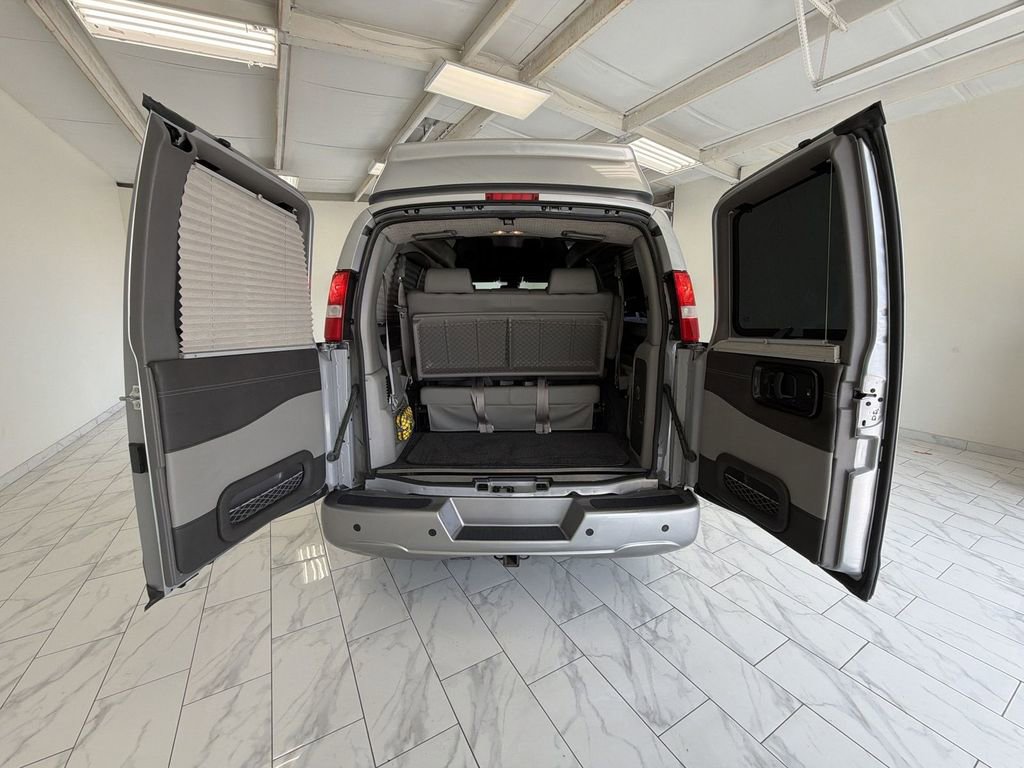 Used 2021 Chevrolet Express 2500 LS w/ Enhanced Convenience Package image 27