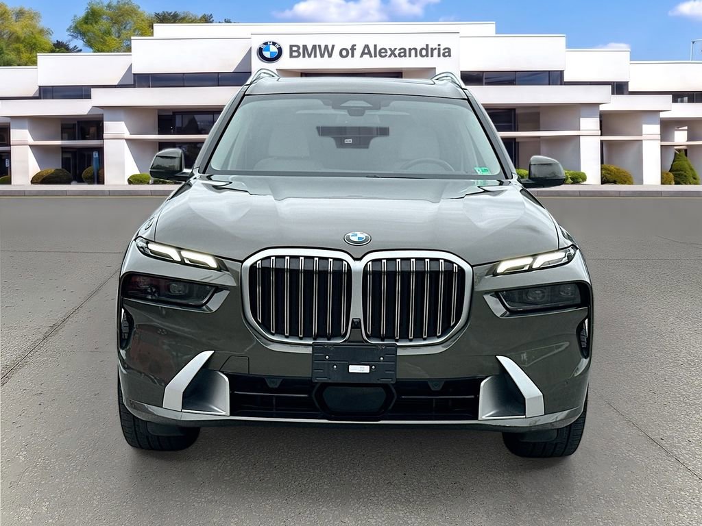 Certified 2024 BMW X7 xDrive40i w/ Executive Package AWD/4WD image 2