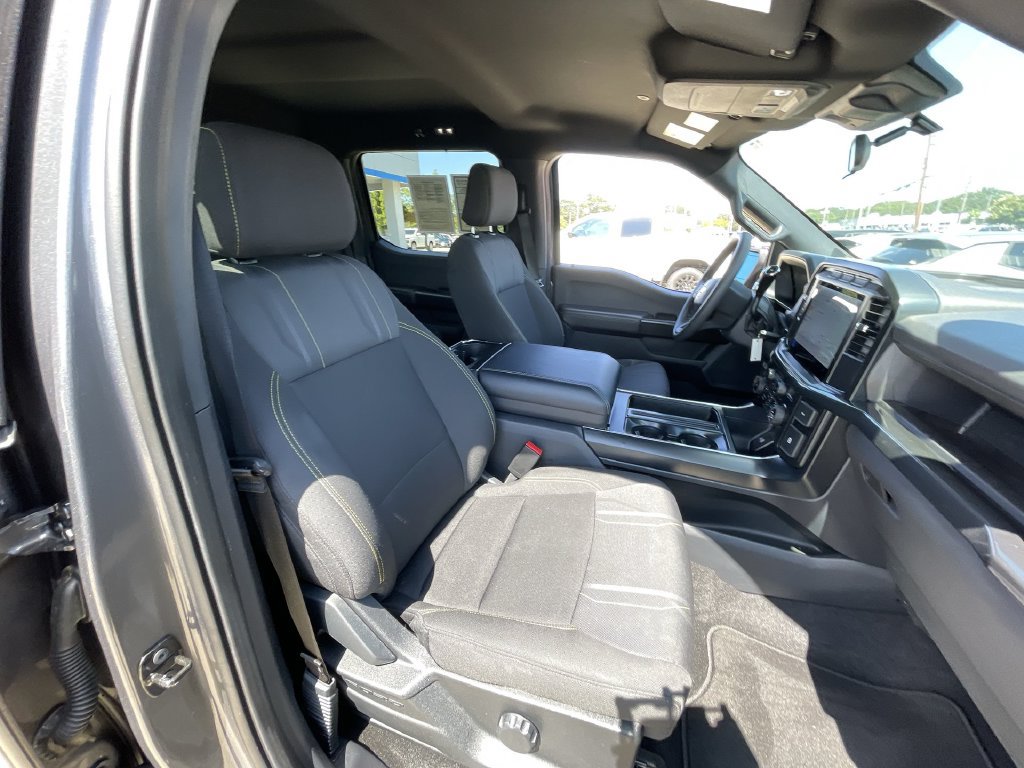 Used 2024 Ford F150 STX RWD image 25