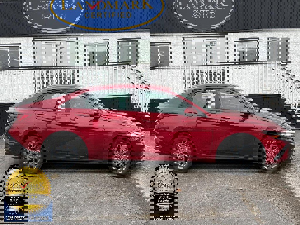 Used 2024 Hyundai Elantra SEL image 4