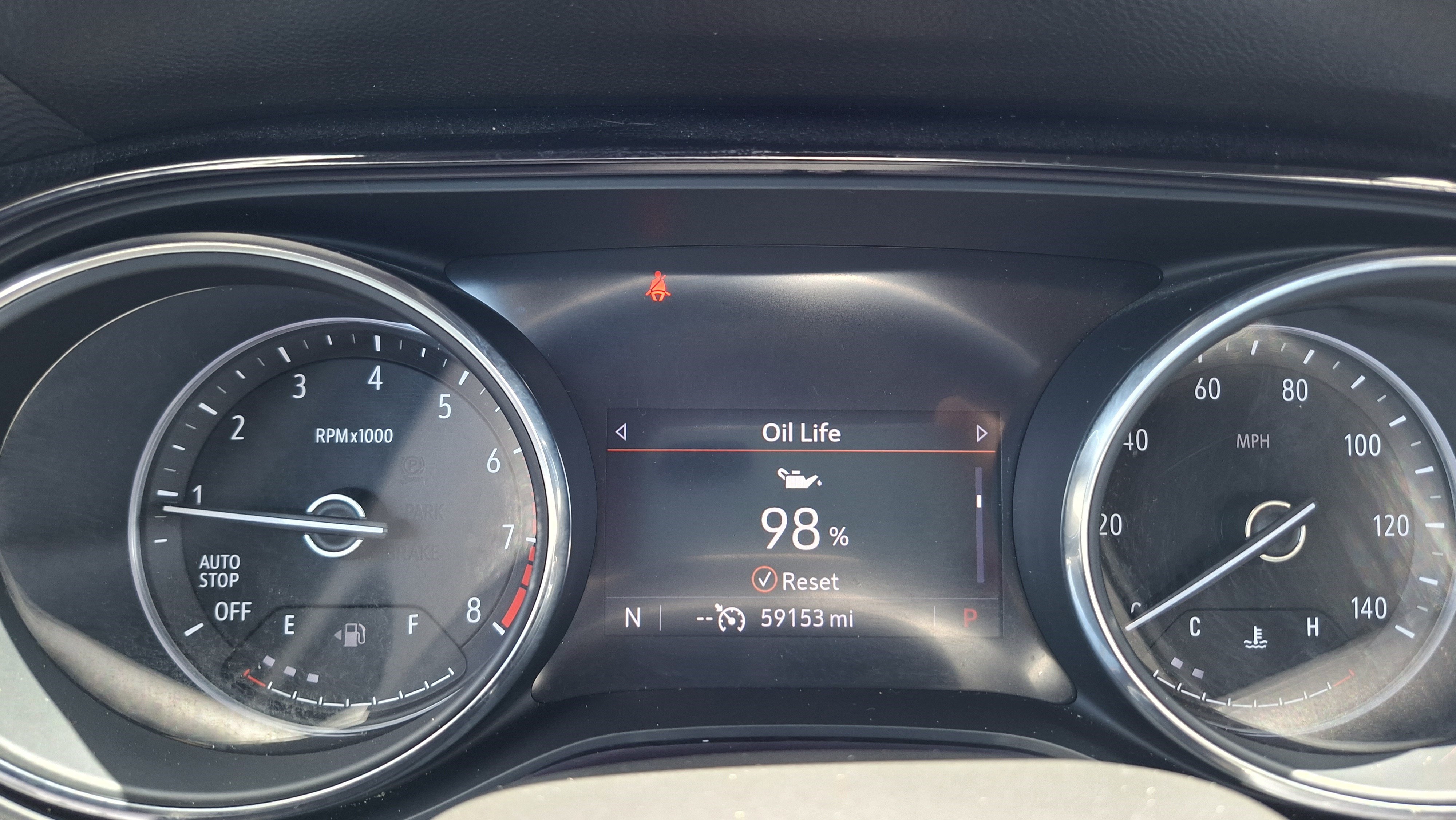 Used 2022 Buick Encore GX Essence w/ Sport Touring Package FWD image 12