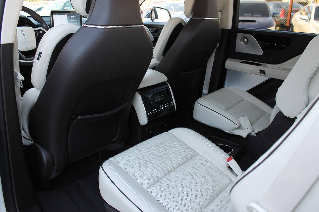 Used 2020 Lincoln Aviator Black Label Grand Touring w/ Class IV Trailer Tow Package AWD/4WD image 31