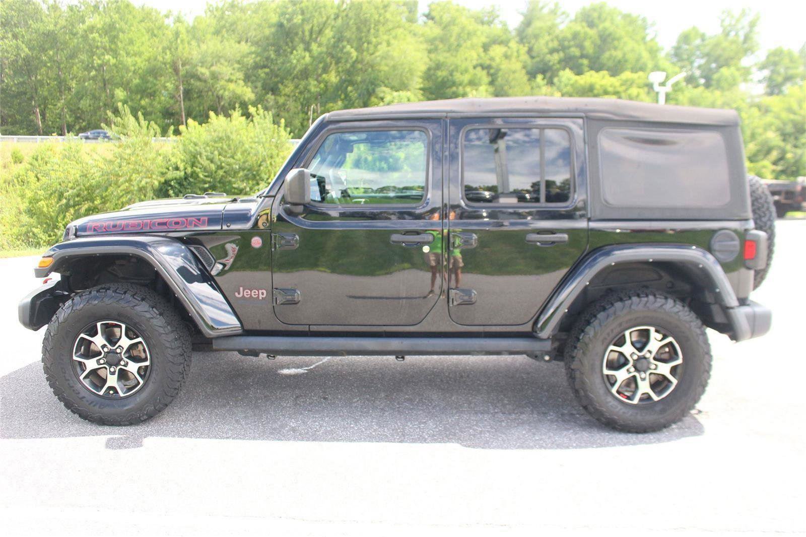 Used 2018 Jeep Wrangler Unlimited Rubicon w/ Cold Weather Group image 4