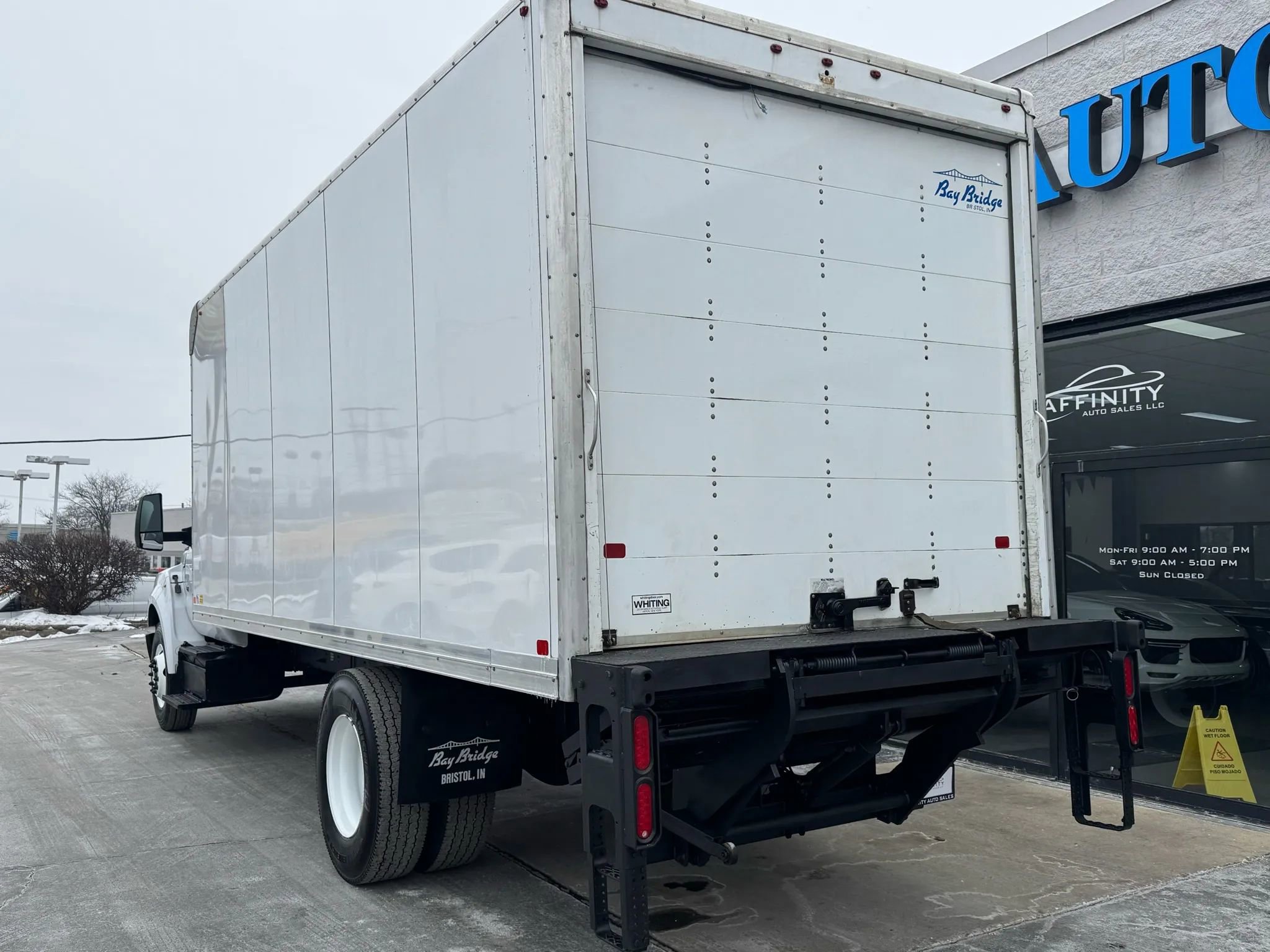 Used 2022 Ford F650 2WD Regular Cab Super Duty image 5