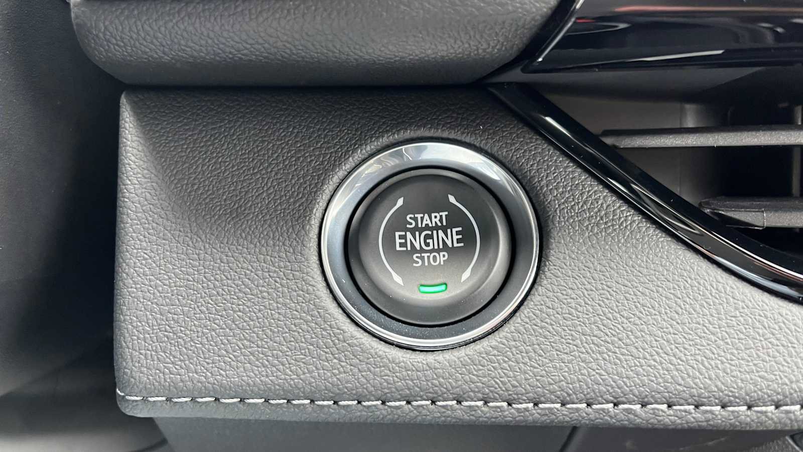 New 2026 Buick Enclave Sport Touring image 18