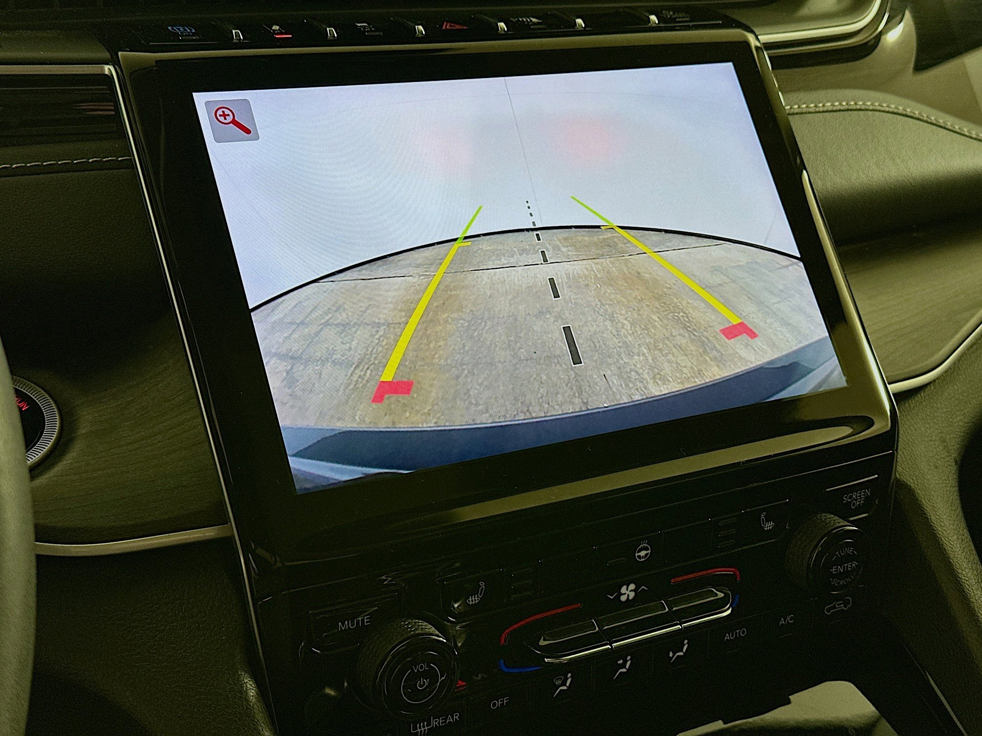 Used 2023 Jeep Grand Cherokee 4WD 4xe image 23