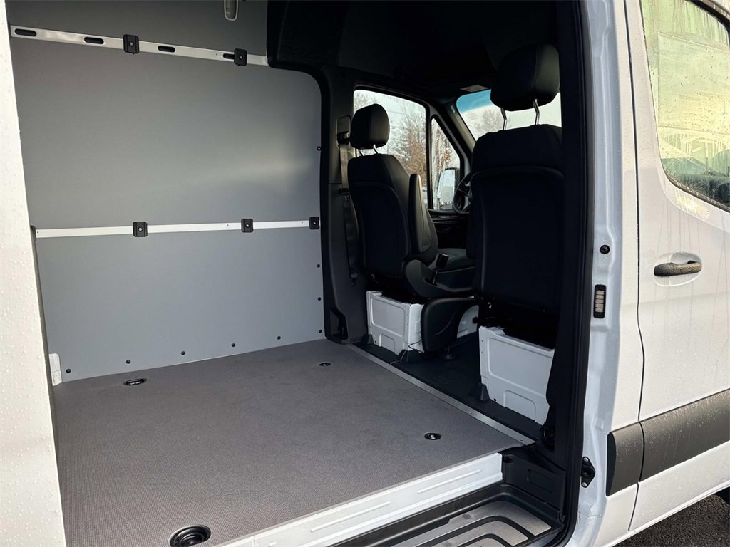 New 2026 Mercedes-Benz Sprinter 2500 image 12