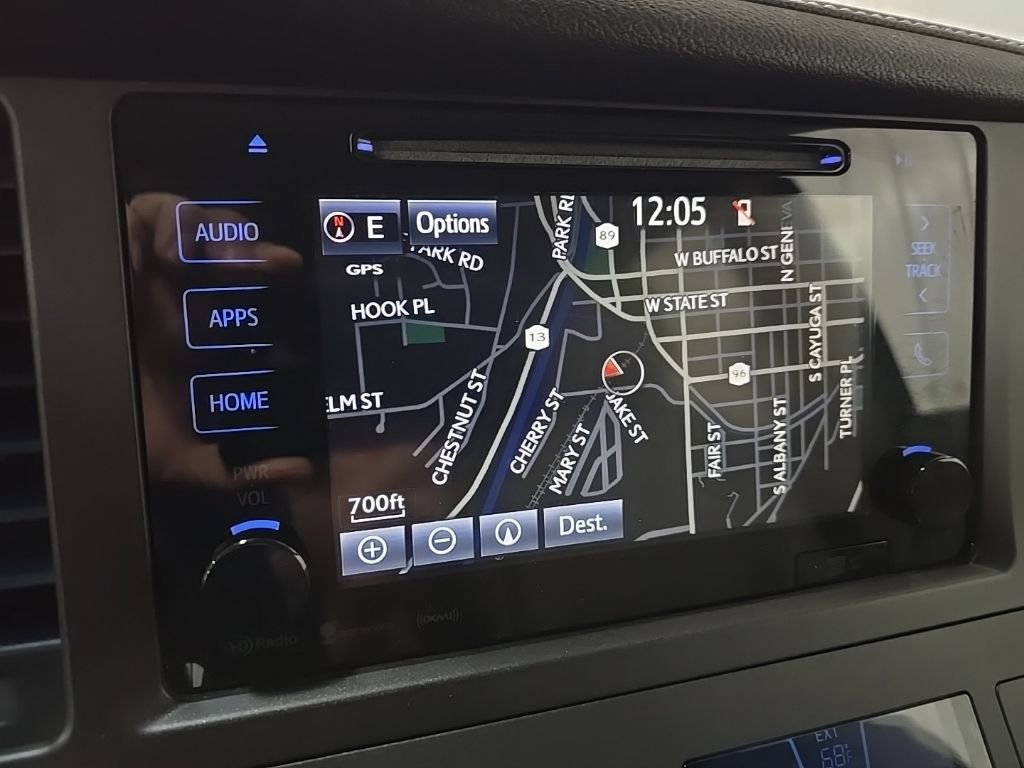 Used 2017 Toyota Sienna XLE w/ XLE Navigation Package image 25