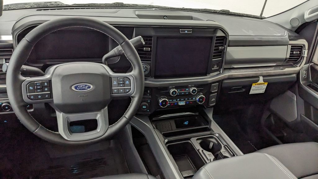 Used 2026 Ford F450 Lariat w/ Lariat Premium Package image 4