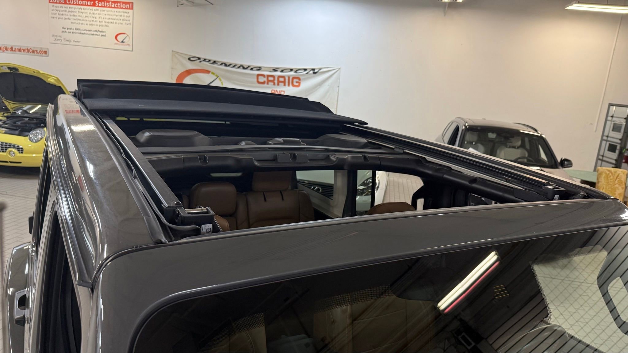 Used 2021 Jeep Wrangler Unlimited Sahara image 7