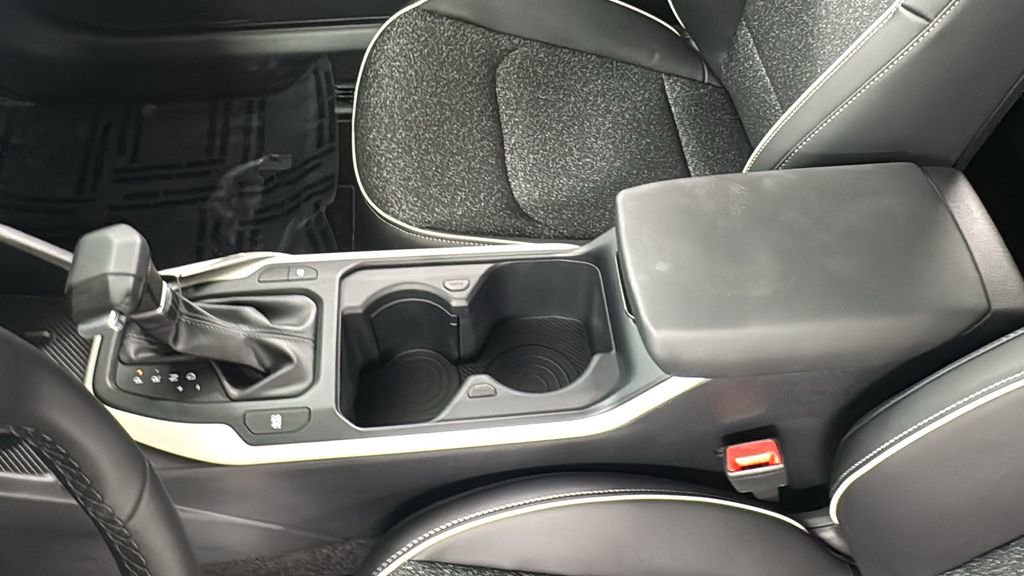 New 2025 Kia K4 GT-Line w/ GT-Line Sunroof Package image 32